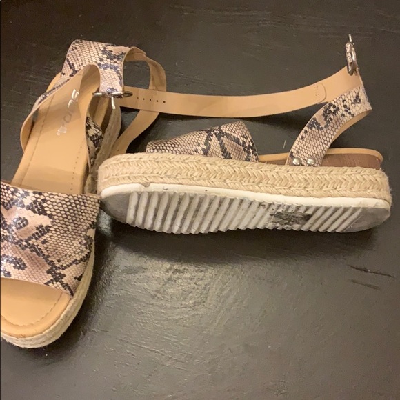 Snakeskin platform sandals. - Picture 2 of 2